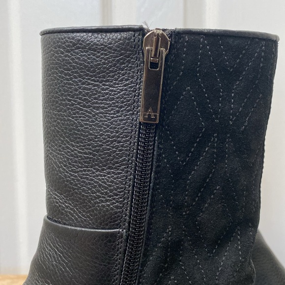 Aquatalia Gabrina Leather Bootie - Picture 6 of 10
